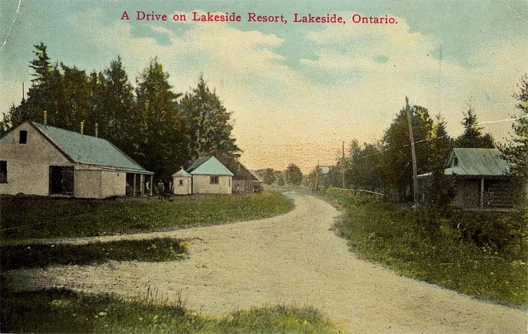 A postcard featuring buildings at the Lakeside Summer Resort in Lakeside, Ontario.