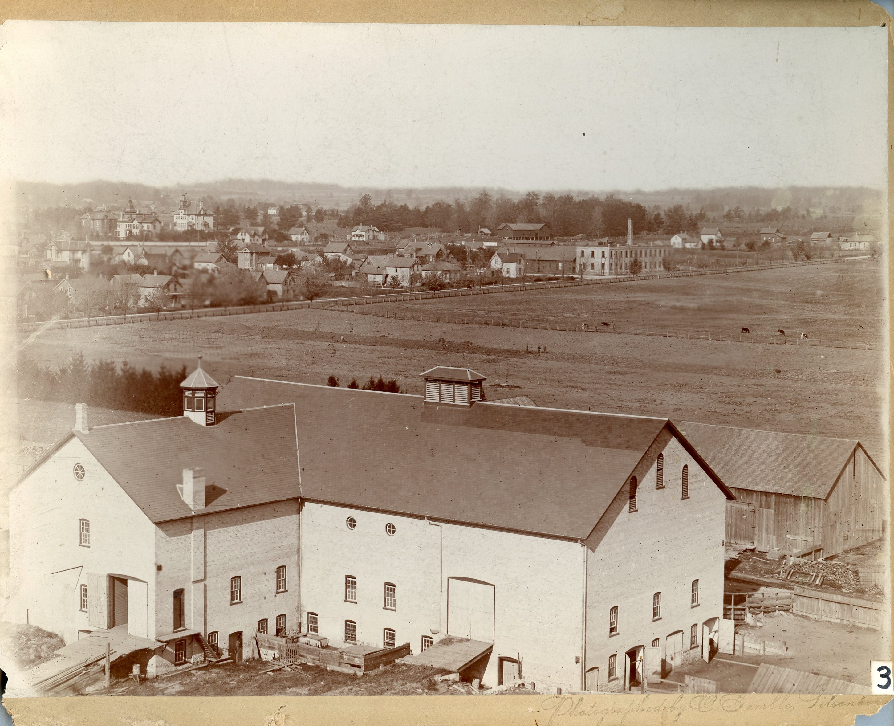 Aerial view of the Annandale barn on Tillson's model farm [courtesy of Annandale N.H.S. & Museum]