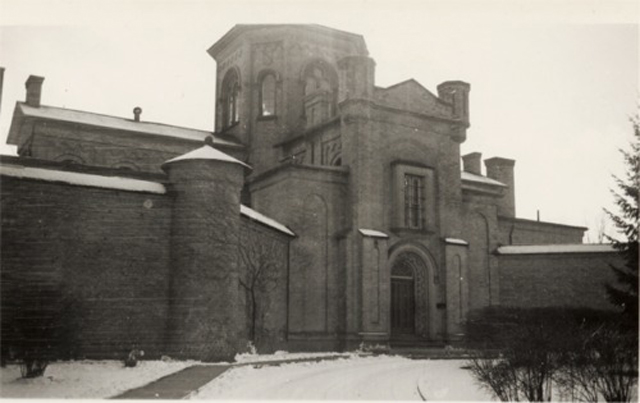 Oxford County Jail - courtesy of the Woodstock Museum (X1968.75.1)